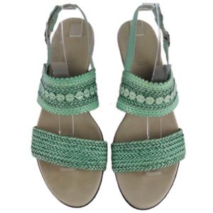 MUNRO AMERICAN | WEAVED SANDAL